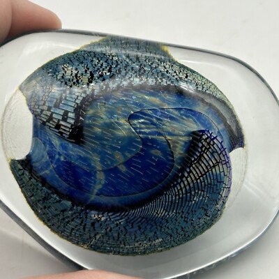 Robert Eickholt Signed 1992 Art Glass Paperweight Disk Blue
