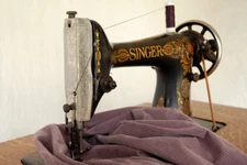 One Singer Leather Treadle Belt Sewing Machine with 5 free Gifts - Free Shipping