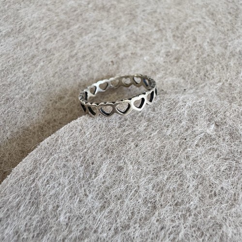 James Avery Sterling Silver Eternal Hearts Band Ring Retired Stackable Size 9.5 - Picture 2 of 10
