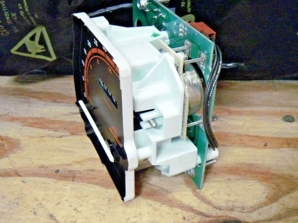 Velocímetro/odómetro kilómetros Massey Ferguson 0-4000 PCB=9973853F Foto 4 de 4