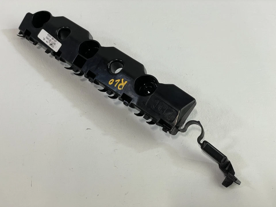 Parachoques trasero izquierdo del lado del conductor Infiniti QX50 2019-2020 soporte inferior # 87393 Foto 2 de 4