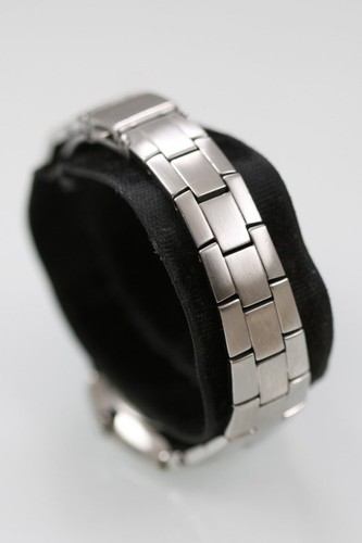 Kenneth Cole New York Women Watch Stainless Steel Silver 30m Battery Quartz - Picture 2 of 6