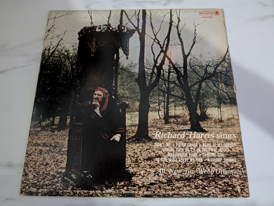 Richard Harris – A Tramp Shining 1968 Vinyl LP DS-50032 VG+/NM Unipak Repress - Image 2 of 4