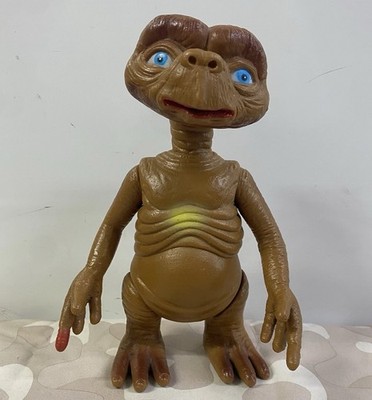 Vintage E.T. Extraterrestrial Action Figure Toy 8'' Spielberg ET LJN 1980s 80s