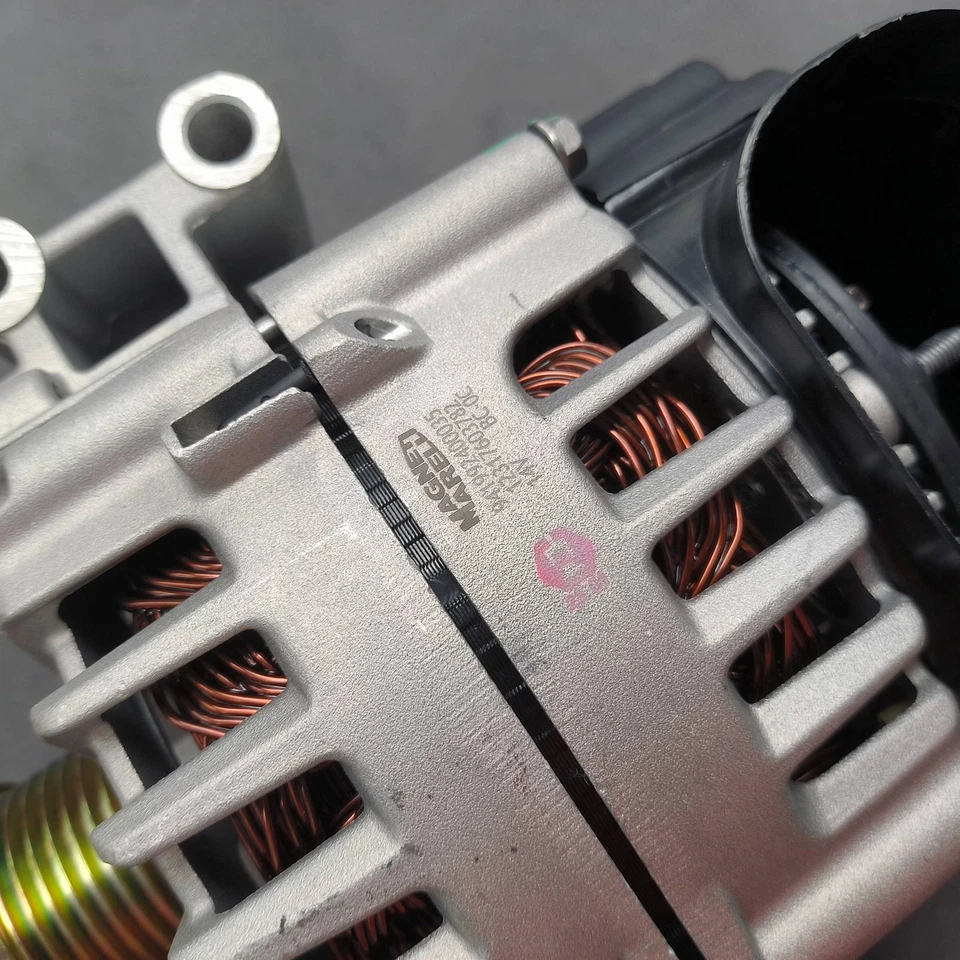 12317603782 Alternador para BMW 550i 650i 750i X5 X6 Alpina B7 F01 F02 F10 F07 Foto 4 de 4