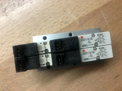 2PC New SMC VQD1151W-5L-Solenoid Valve WITH MANIFOLD