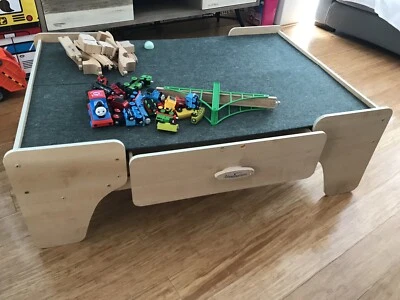 gumtree train table