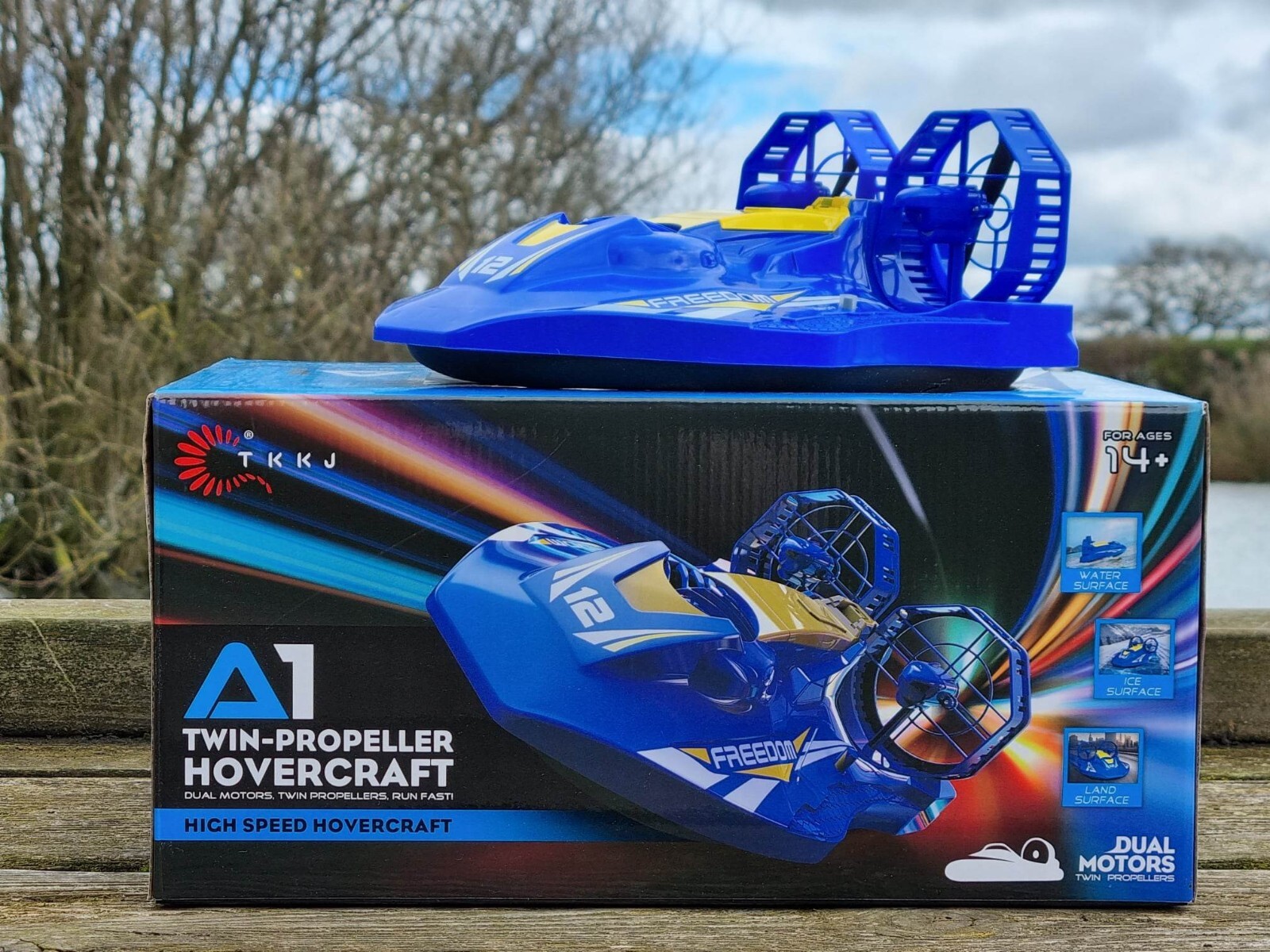 RC Hovercraft Toy Remote Control speed Boat Racing RTR Model 2.4ghz 4Ch