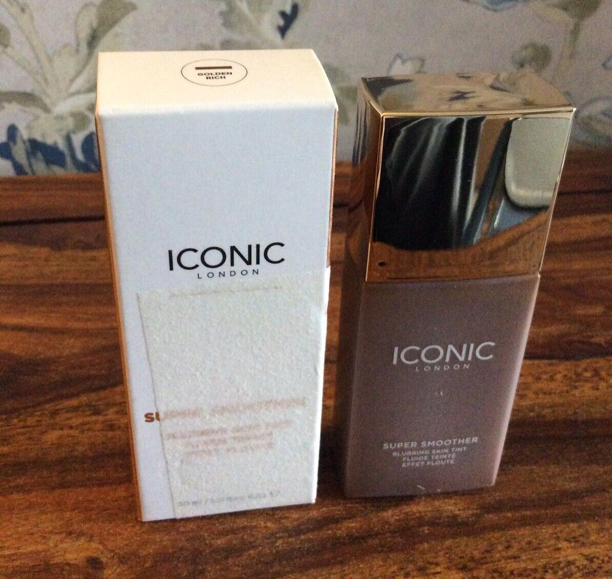 ICONIC London Super Smoother Blurring Skin Tint 30ml Golden Rich