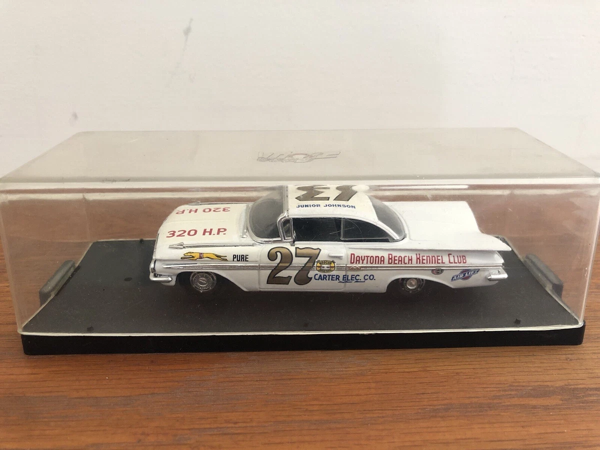 VITESSE LM 111 Chevrolet Corvette #4 24h Le Mans 1960 1/43 Voiture Miniature EUR 19,95 - FR