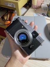 Fujifilm X20 4x Zoom 12MP, Advanced Optical Viewfinder