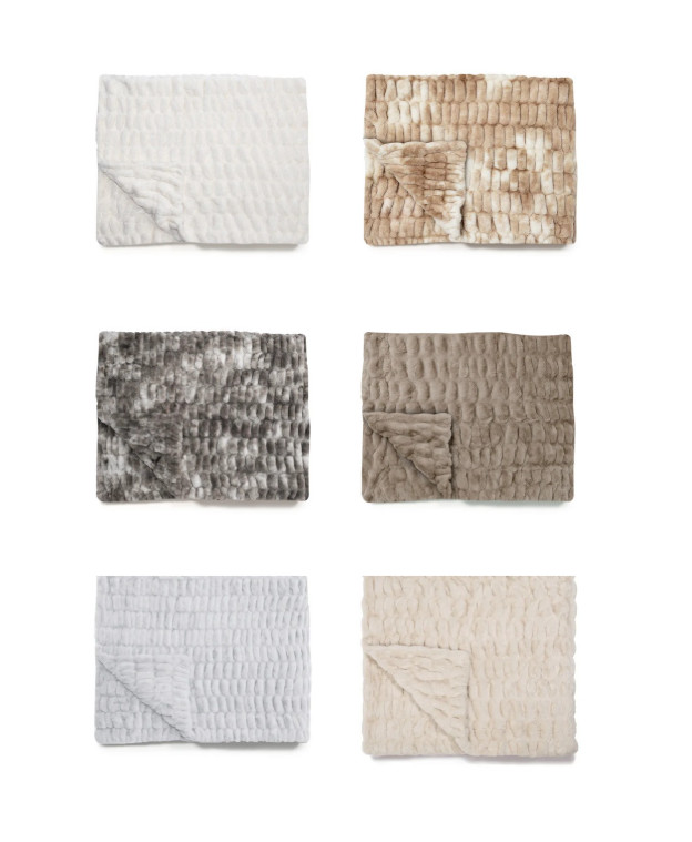 Brand New Lola Blankets Multiple Colors and Sizes In Hand