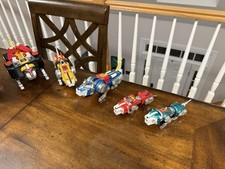 Voltron Lion Robot Toy Set Red Yellow Blue Gr...