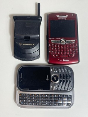 Vintage Cell Phones Bundle Blackberry World Edition Motorola