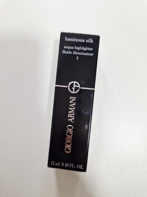 giorgio armani LUMINOUS SILK ACQUA HIGHLIGHTER 3