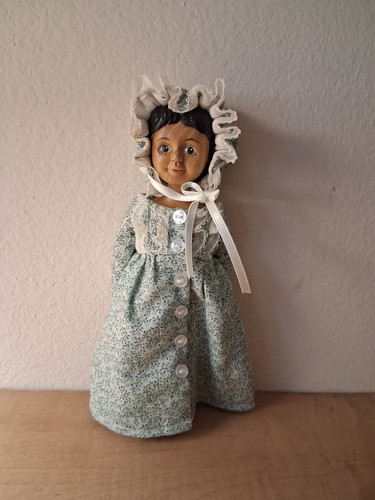 Robert Raikes Hitty Doll Carved Hair 6.5"