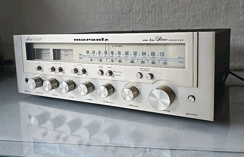 Marantz 1550 Vintage AM/FM HiFi Silver Face Stereo Receiver