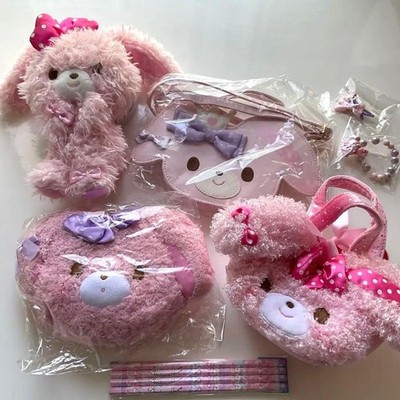 Sanrio Bonbonribbon 7-teiliges Plüschtier-Taschenset mit Zubehör Neu