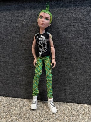 Monster High Deuce Gorgon Manster Game Night Out Fashion Doll