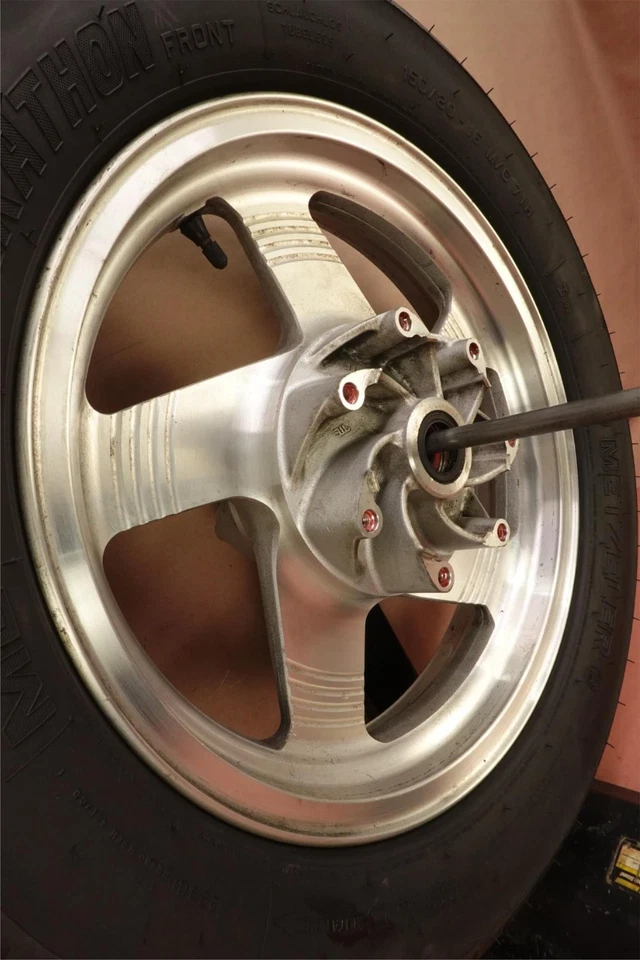 Llanta delantera METZELER 1996-2008 KAWASAKI VULCAN 1500 VN1500L 150/80-16 Foto 2 de 4