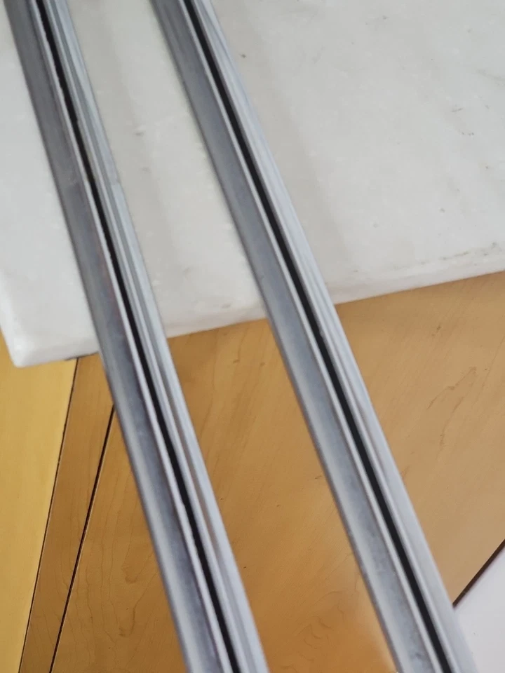 1966 LINCOLN CONTINENTAL Front Peak Molding Trim Left & Right Side 74 Inch Foto 4 de 4