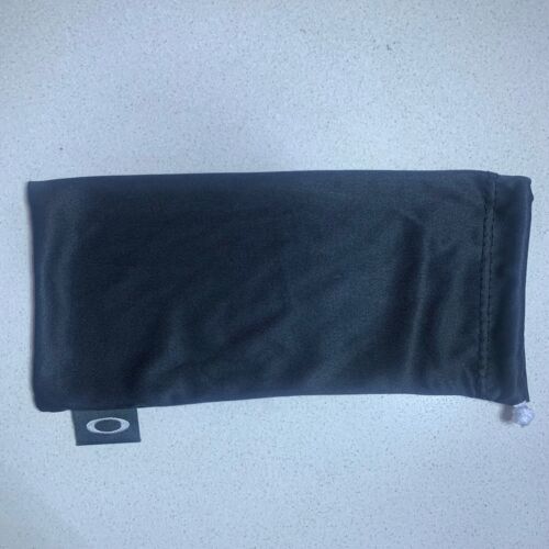 NEW Oakley Black Micro Fiber Eyeglasses Carrying Case Pouch Bag Sleeve - Genuine - Picture 1 of 1