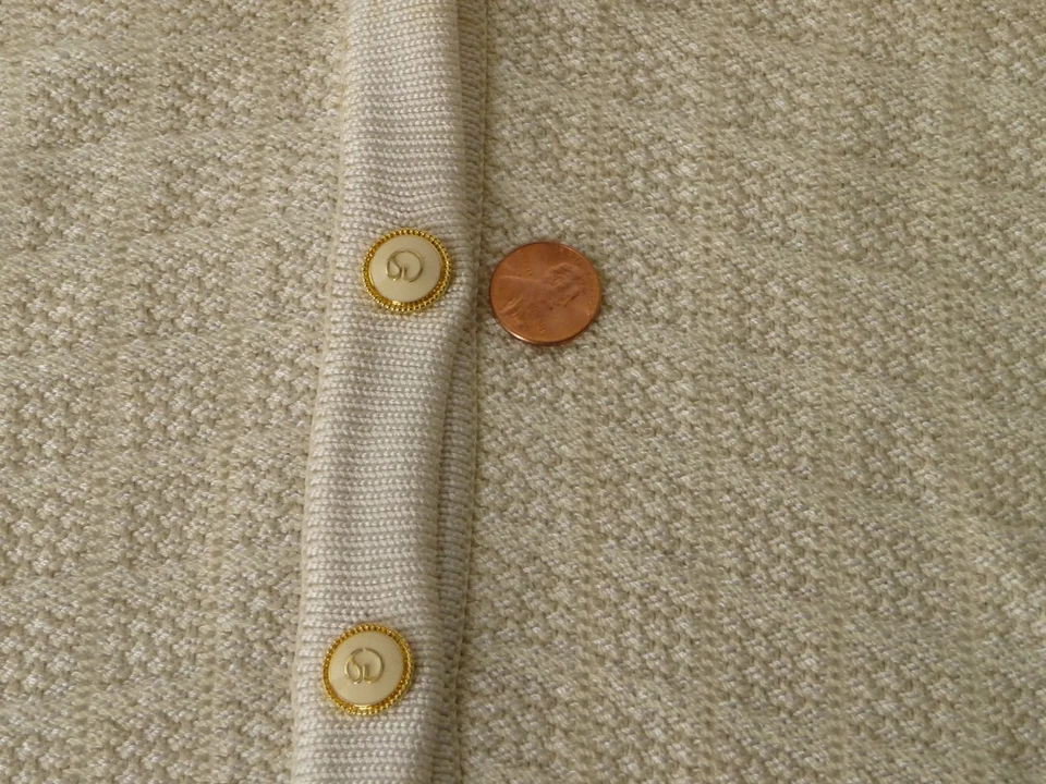 St. John Gold Tone Off White  5 Replacement Button  Diameter 16mm And Tag - Image 4 of 4