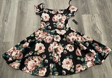 *NEW* (SIZE: SMALL) Snap Floral Dress