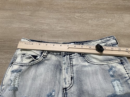 RVCA Slouch Women's Size 27 Distressed Jean Shorts Light Blue Denim - Picture 4 of 7