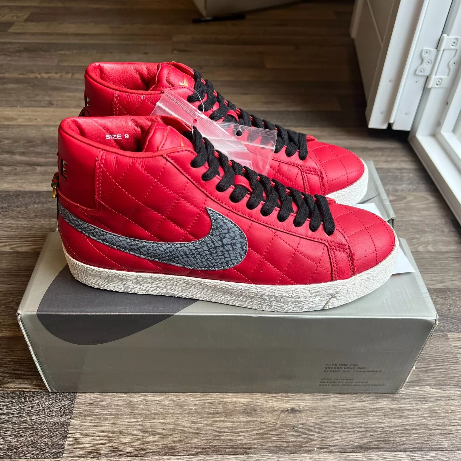 Blazers Nike SB Red Supreme   taille 9   DS 2006 LACETS ATTACHÉS SANS BOÎTE D'ORIGINE 