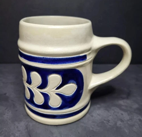 Williamsburg Salt Glazed Pottery MUG Cobalt Blue Leaf Design 36oz  Handmade