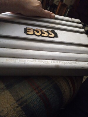 BOSS Audio AVA-650 Car Stereo Amp MOSFET 600 watt (150 X 4) Good 