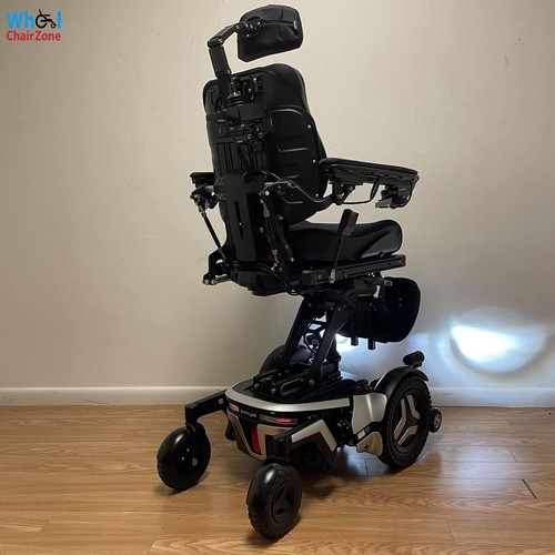 PERMOBIL F3 POWER WHEELCHAIR,POWER TILT,RECLINE,LEGS, LIFT.LIGHTS - Picture 4 of 5