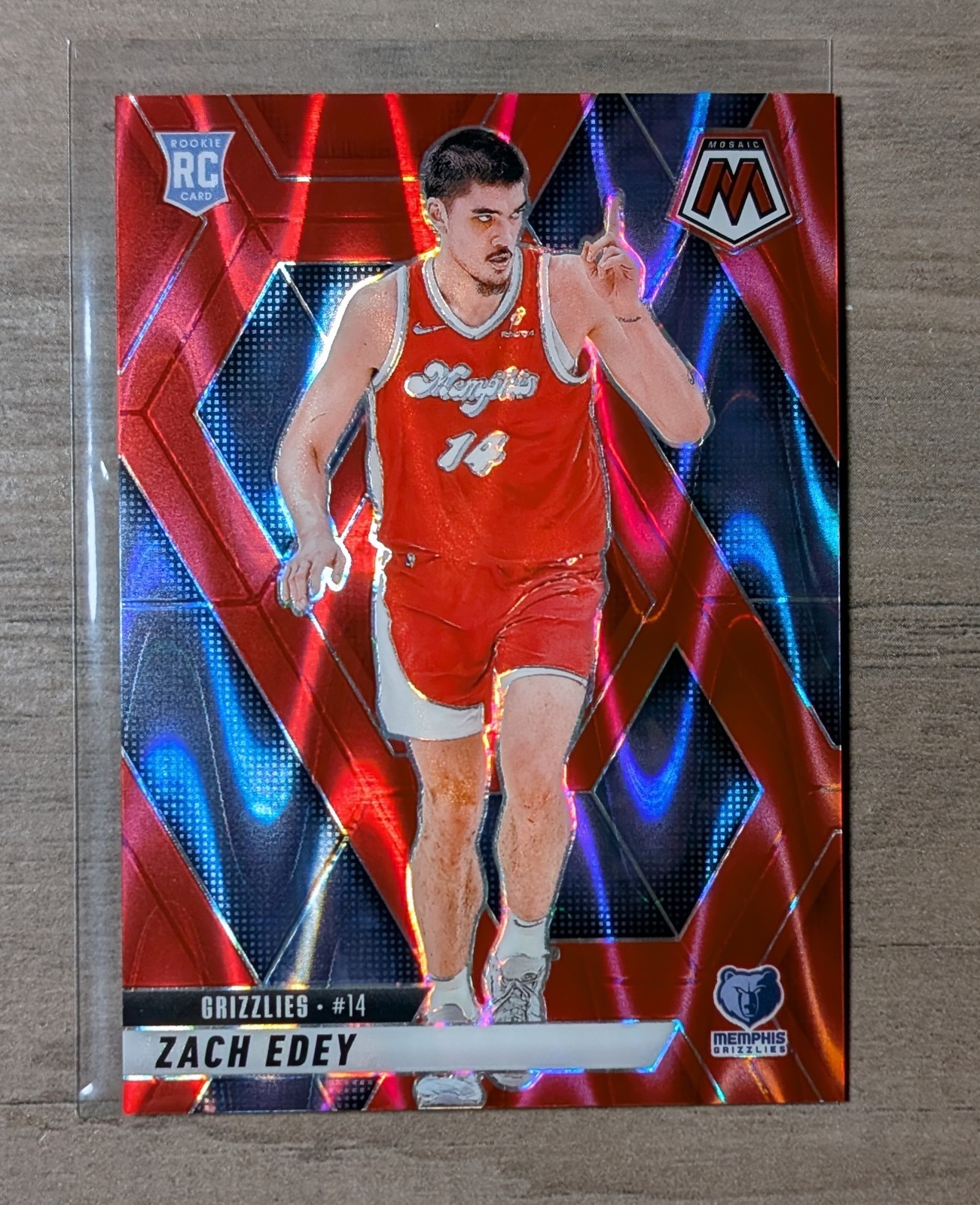 2024-25 Panini Mosaic Rookies Zach Edey #248 Red Seismic Mosaic Prizm /299 (RC)