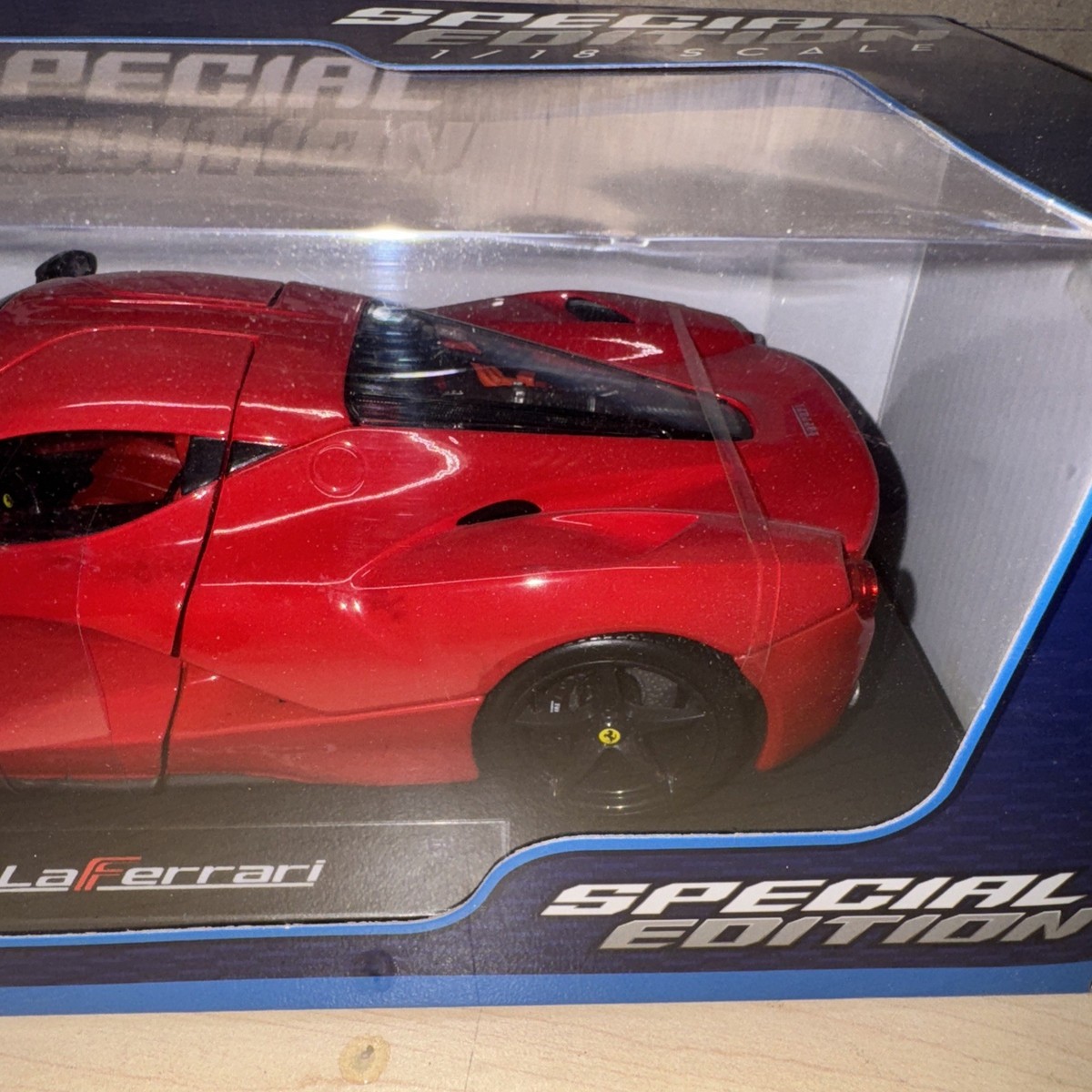 マイスト　Maisto Ferrari LaFerrari ミニカー 1/18 Maisto Ferrari La Ferrari Special Edition 1:18 Diecast | eBay