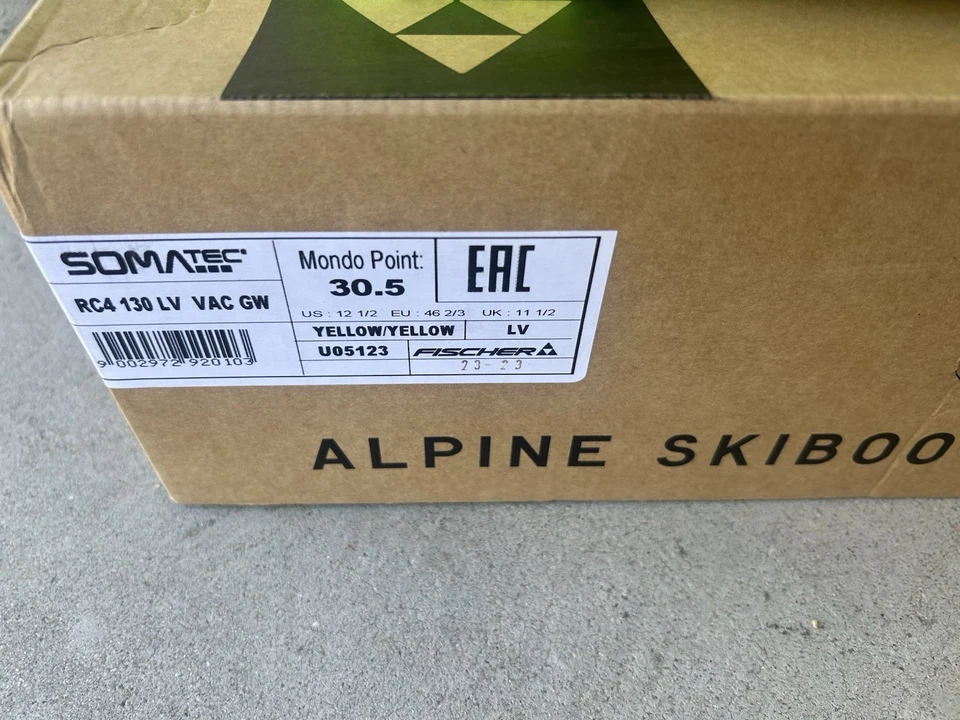 BOTAS ESQUÍ FISCHER RC4 130 LV GW 2025 NUEVAS (30.5) Foto 3 de 4