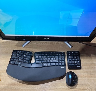 Sony Vaio L-Serie All in One PC VPCL22S1E + Microsoft Sculpt Ergonomic