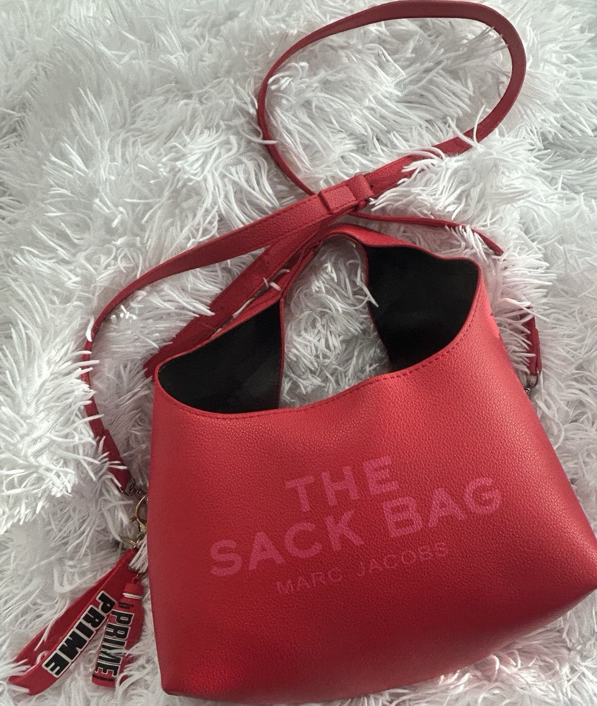 Marc Jacobs Pebbled Red Shoulder Bag Logo Keychain Magnetic Zip for Women