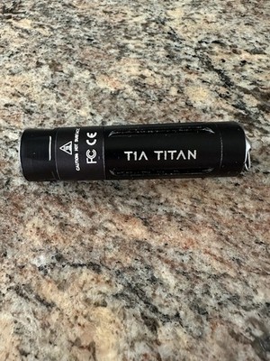 SureFire Titan T1A LED Flashlight T1A-BK-WH | eBay