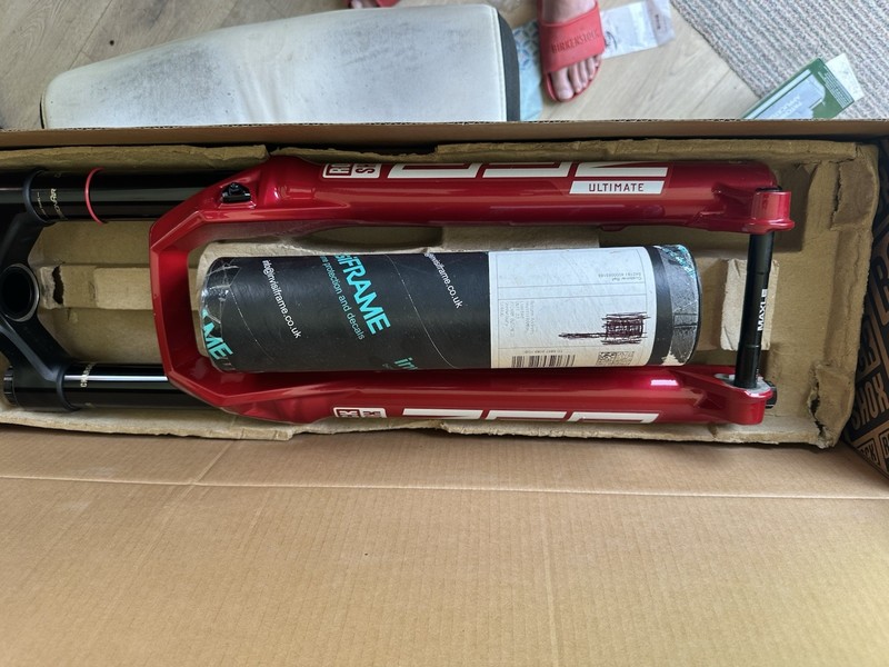 Rockshox Zeb Ultimate Charger 3.1 RC2 170mm 29 Boost