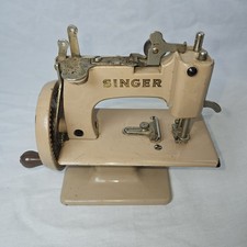 Vintage SINGER Sewhandy Model 20 Miniature Ch...