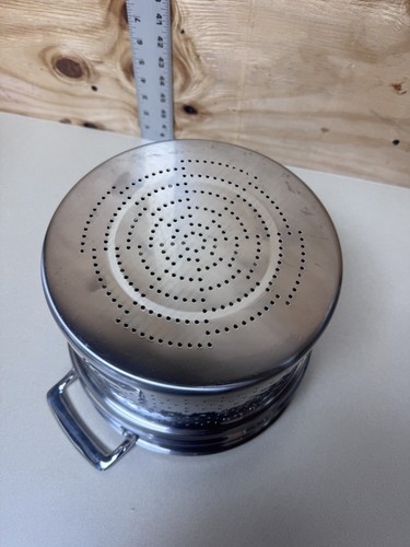 Viking Stainless Steel 8qt Colander Strainer for Stock Pot | Pre-Owned - Picture 5 of 7