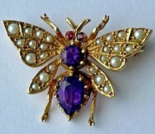 Victorian inspired 9ct gold amethyst, pearl & ruby butterfly insect brooch (AO1)