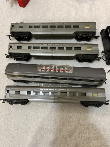 Tri-Ang R1X Passenger Train Set OO Scale Railways , No Transformer… - Picture 10 of 18