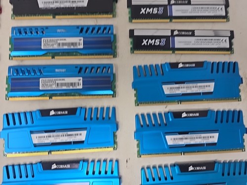 Lot of 27 Mixed Brand 16 GB DDR3 Mixed Speeds DIMM Desktop RAM Shielded Read - Bild 6 von 9