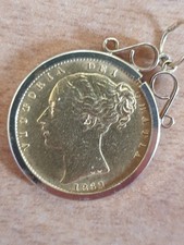 Victoria Gold 1869 Shield Half Sovereign S.3860 die no: 28 Fine grade