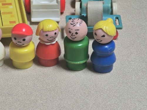 Vintage Fisher Price Little People Play Family Childrens Hospital 931 Complete? - Picture 3 of 21