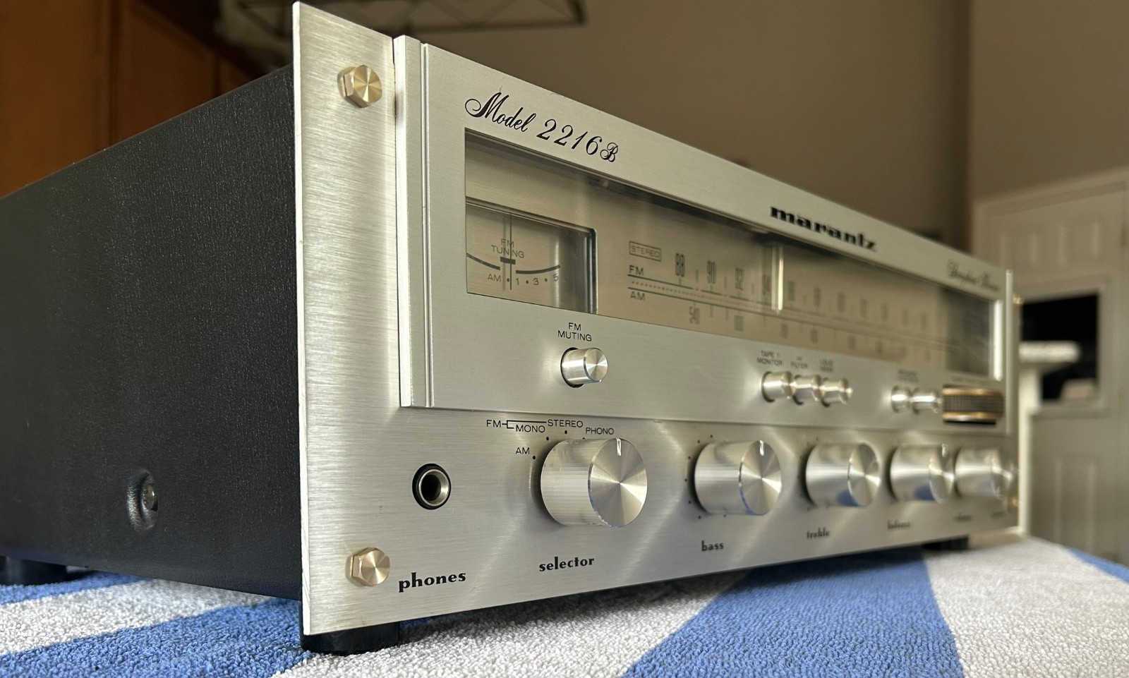 Marantz 2216B Vintage Stereo Receiver – Tested & Working & B