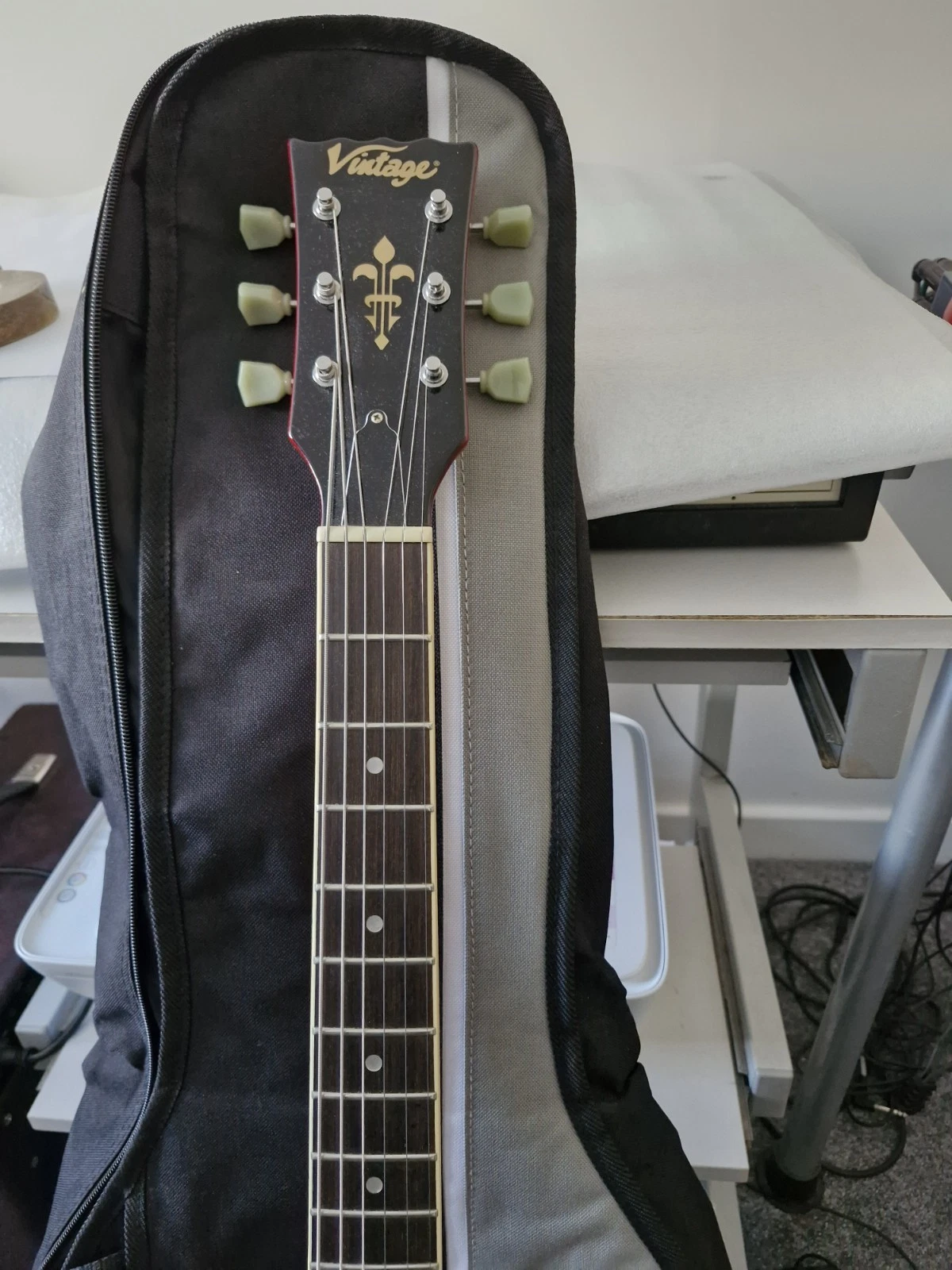 Picture 2 of 3