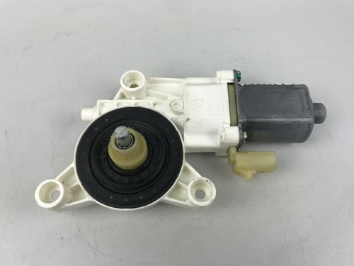Chrysler Grand Voyager Rear Left Side Door Window Regulator Motor Unit 3018077D - Picture 5 of 12